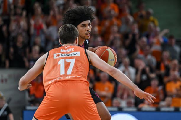 对手形成高 对手形成高